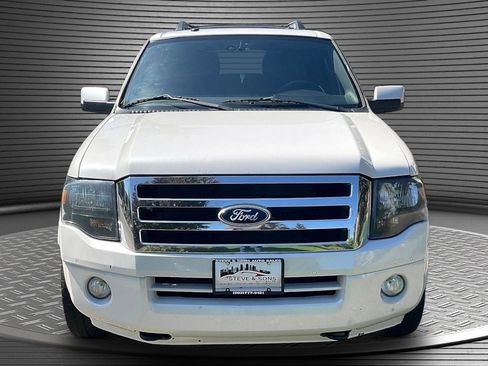 Used 2014 Ford Expedition Limited w/ Equipment Group 301A AWD/4WD image 2