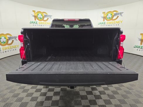 Used 2022 Chevrolet Silverado 1500 LT AWD/4WD image 31