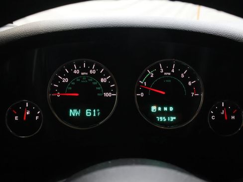 Used 2017 Jeep Wrangler Unlimited Sahara w/ Connectivity Group AWD/4WD image 20