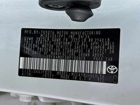 Used 2024 Toyota Corolla LE image 12