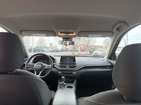 Used 2022 Nissan Altima 2.5 SV image 14