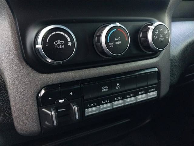 Certified 2024 RAM 2500 Tradesman w/ Chrome Appearance Group AWD/4WD image 17