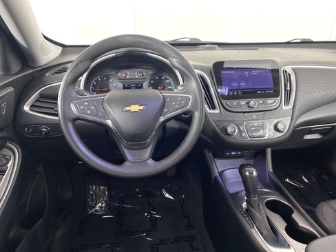 Used 2019 Chevrolet Malibu LS FWD image 18