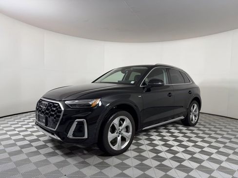 Certified 2023 Audi Q5 2.0T Premium Plus w/ Premium Plus Package image 3