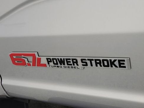 Used 2023 Ford F350 Lariat w/ Lariat Ultimate Package image 7