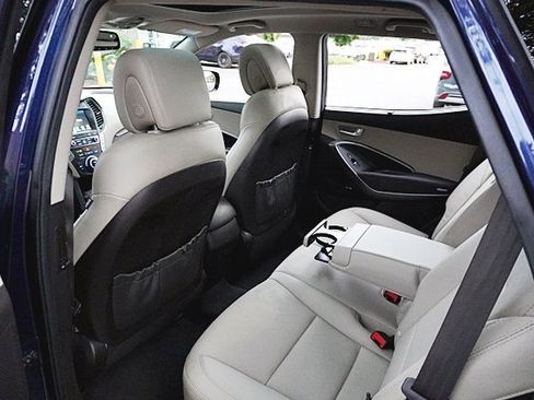 Used 2018 Hyundai Santa Fe Sport image 19