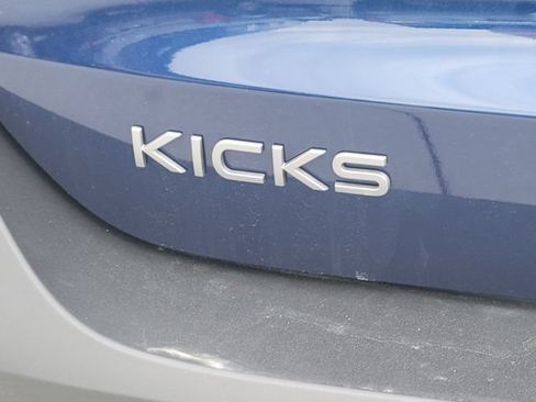 Used 2025 Nissan Kicks SV AWD/4WD image 12