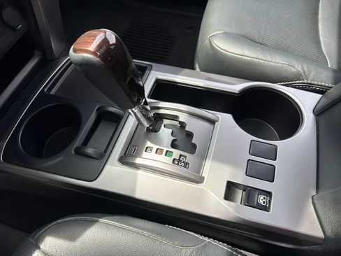 Used 2022 Toyota 4Runner Limited RWD image 18