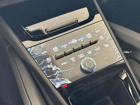 New 2026 Porsche Cayenne GTS AWD/4WD image 25