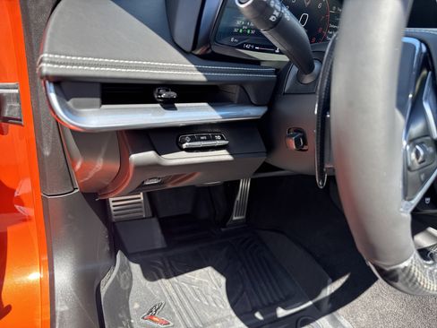 New 2025 Chevrolet Corvette Z06 RWD image 18