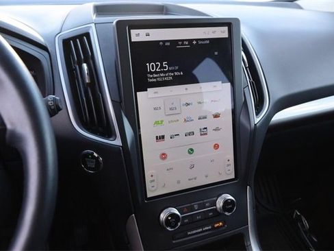 Certified 2024 Ford Edge SEL image 15