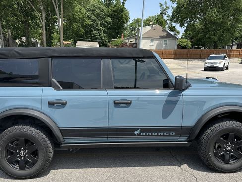 Used 2022 Ford Bronco Black Diamond AWD/4WD image 11