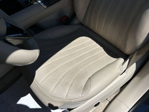 Used 2023 Mercedes-Benz EQS 580 4MATIC Sedan image 15