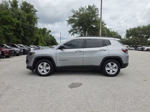 Certified 2022 Jeep Compass Latitude w/ Convenience Group FWD image 6