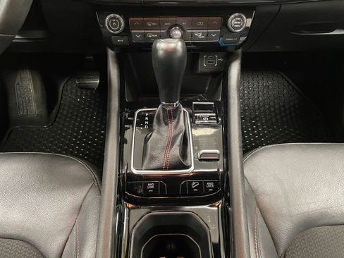 Used 2023 Jeep Compass Trailhawk w/ Trailhawk Convenience Group image 9