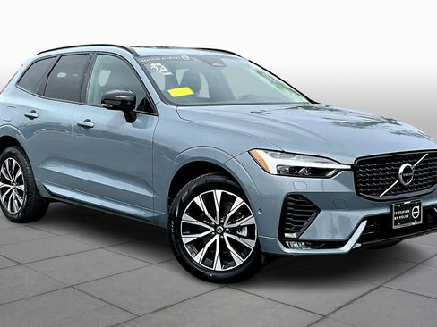 Used 2024 Volvo XC60 B5 Plus w/ Climate Package image 3