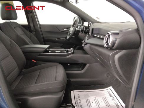 Used 2025 Chevrolet Equinox LT FWD image 28