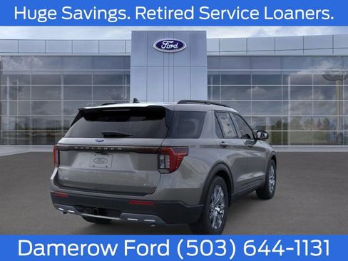 Used 2026 Ford Explorer Active w/ Active Comfort Package AWD/4WD image 8