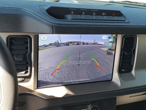 New 2025 Ford Bronco Outer Banks w/ Sasquatch Package image 25