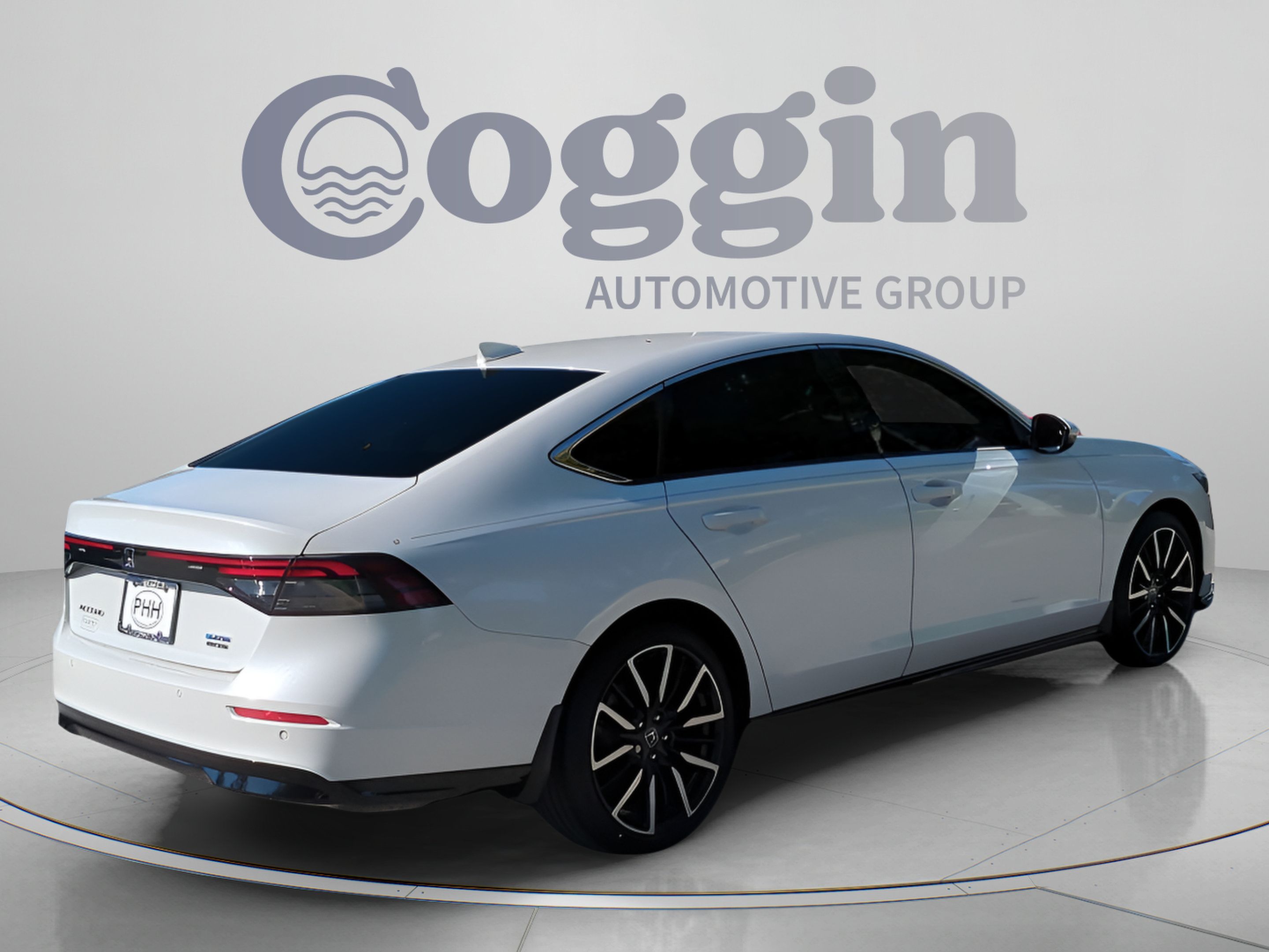 Used 2024 Honda Accord Touring image 6
