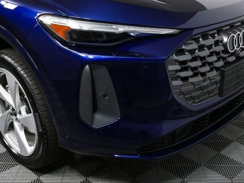 New 2025 Audi Q5 Premium Plus image 38