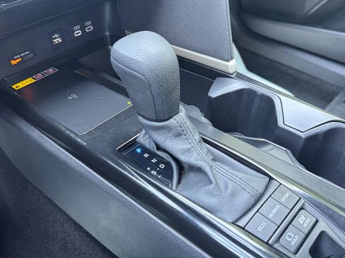 Used 2025 Toyota Camry LE FWD image 6