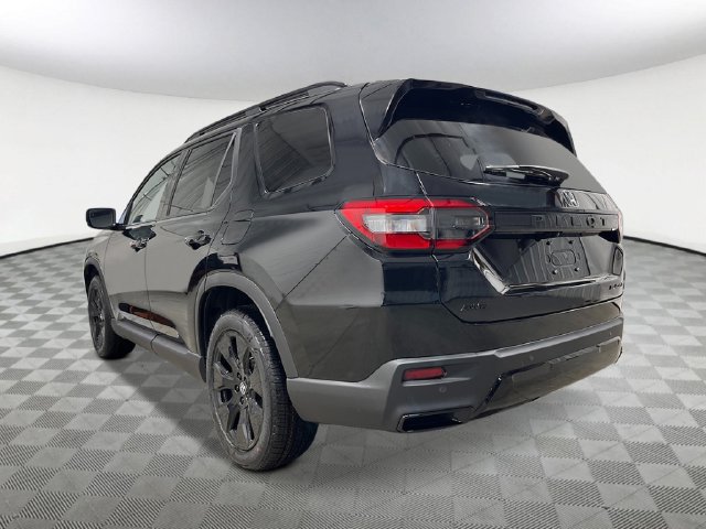 New 2026 Honda Pilot Black Edition image 4