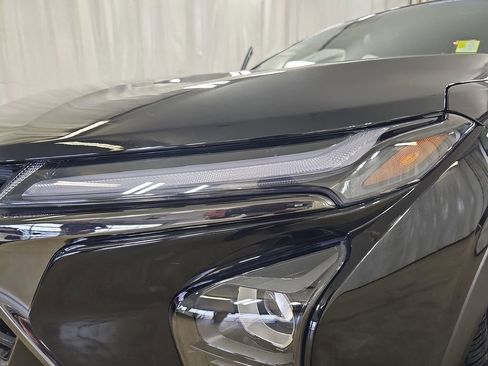 Certified 2025 Chevrolet Trax RS w/ Sunroof Package image 36