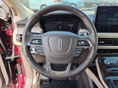 Used 2023 Lincoln Nautilus Reserve AWD/4WD image 19