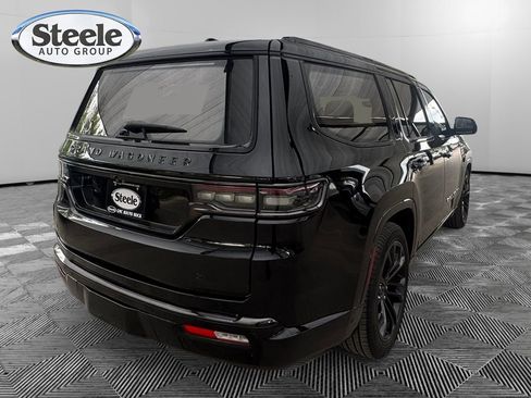 Used 2024 Jeep Grand Wagoneer Series III w/ Quick Order Packagew 28T AWD/4WD image 5