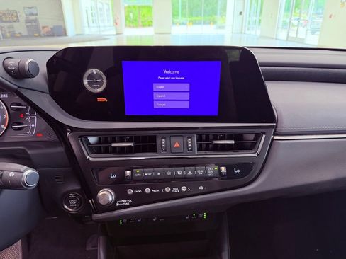 Certified 2025 Lexus ES 350 w/ Premium Package FWD image 23