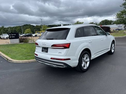 Used 2024 Audi Q7 2.0T Premium w/ Convenience Package AWD/4WD image 3
