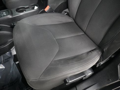 Used 2015 Jeep Wrangler Unlimited Sport w/ Connectivity Group image 7