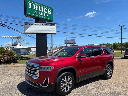 Used 2023 GMC Acadia SLT image 1