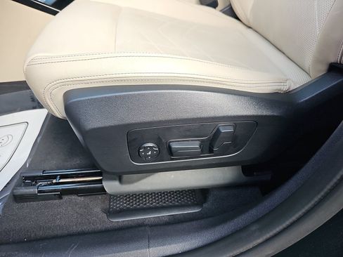 Used 2023 BMW X1 xDrive28i w/ Premium Package AWD/4WD image 25