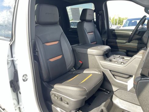 Used 2024 GMC Sierra 2500 AT4 w/ AT4 Premium Plus Package AWD/4WD image 29