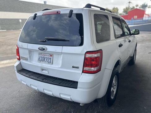 Used 2012 Ford Escape XLT FWD image 3