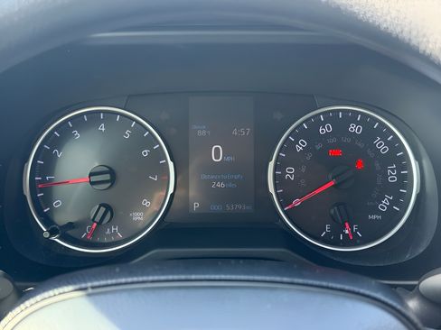 Used 2020 Toyota RAV4 LE FWD image 22