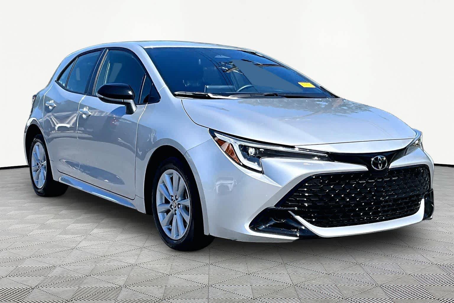 Certified 2026 Toyota Corolla SE FWD image 3