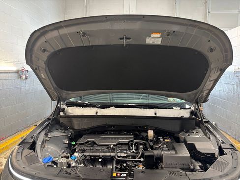 Used 2025 Hyundai Kona SEL image 32