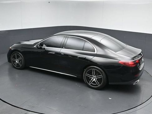 Used 2025 Mercedes-Benz E 350 4MATIC Sedan image 41