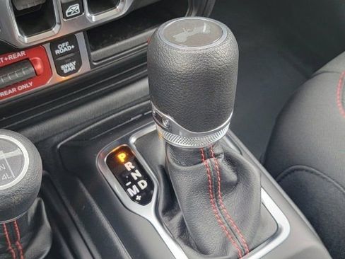 Used 2023 Jeep Wrangler Rubicon w/ Dual Top Group image 28