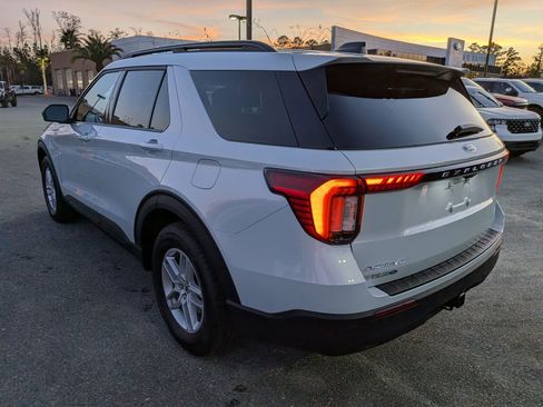 New 2026 Ford Explorer Active image 7