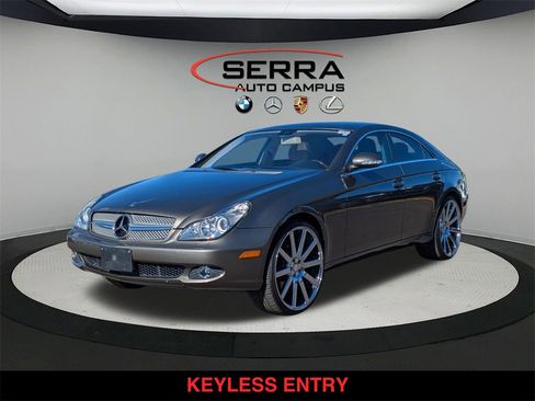 Used 2008 Mercedes-Benz CLS 550 image 11