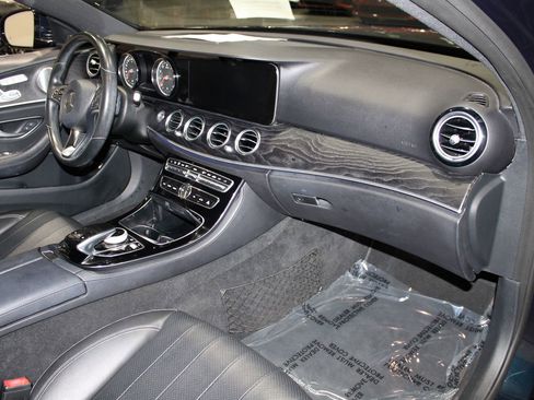 Used 2017 Mercedes-Benz E 300 w/ Premium 1 Package image 20