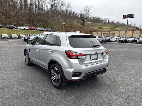 New 2025 Mitsubishi Outlander Sport SE image 6