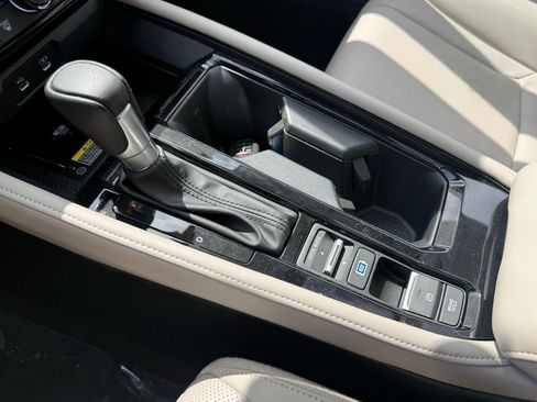 Used 2023 Honda Accord Touring image 16