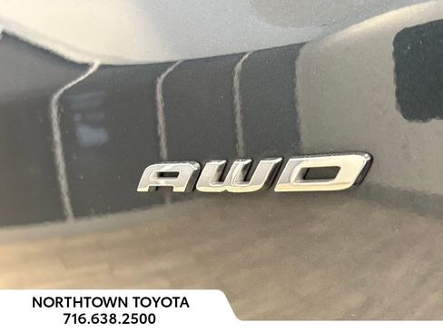 Used 2024 Ford Edge SEL image 29