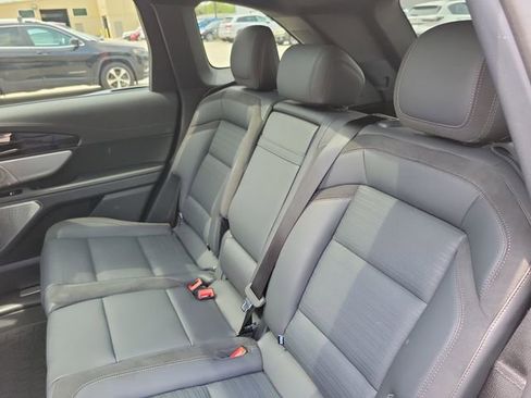Used 2025 Lincoln Nautilus Reserve AWD/4WD image 22