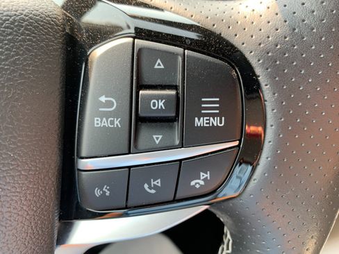 Used 2022 Ford Explorer ST AWD/4WD image 19